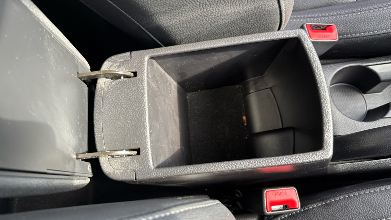 Kia Rio 1.4 3 5dr Auto [6 Speed] Petrol Hatchback